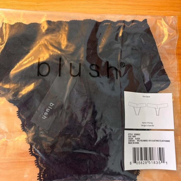 Canadian women owned company! Blush Lingerie 5 pack of black lace thongs (M) - Picture 2 of 2